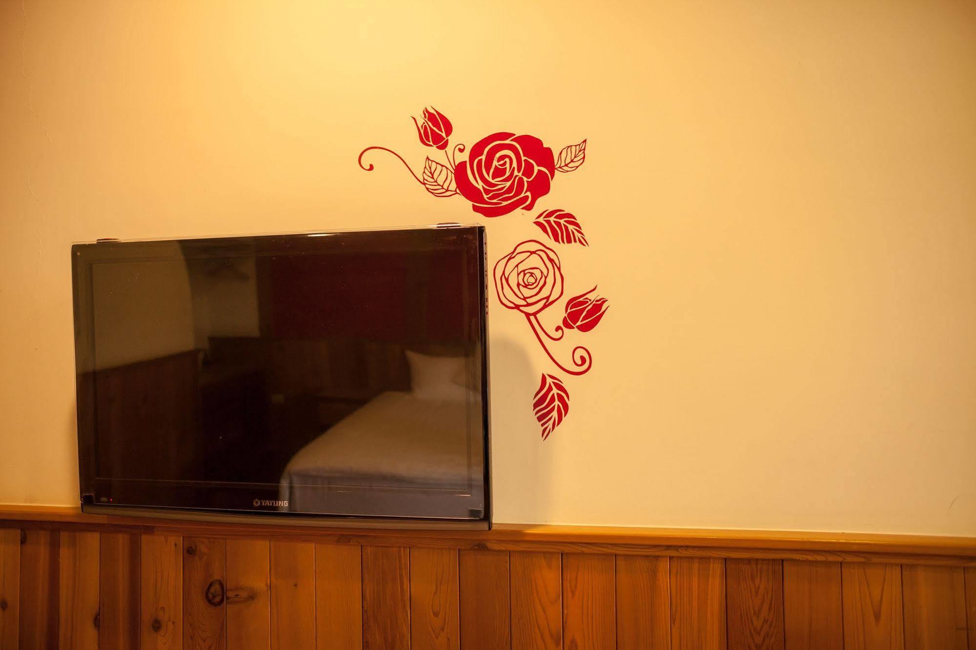 Bed and Breakfast 山久蒔x勺光 Yuchi Zewnętrze zdjęcie